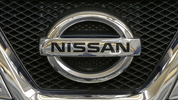 Nissan Grill_87524