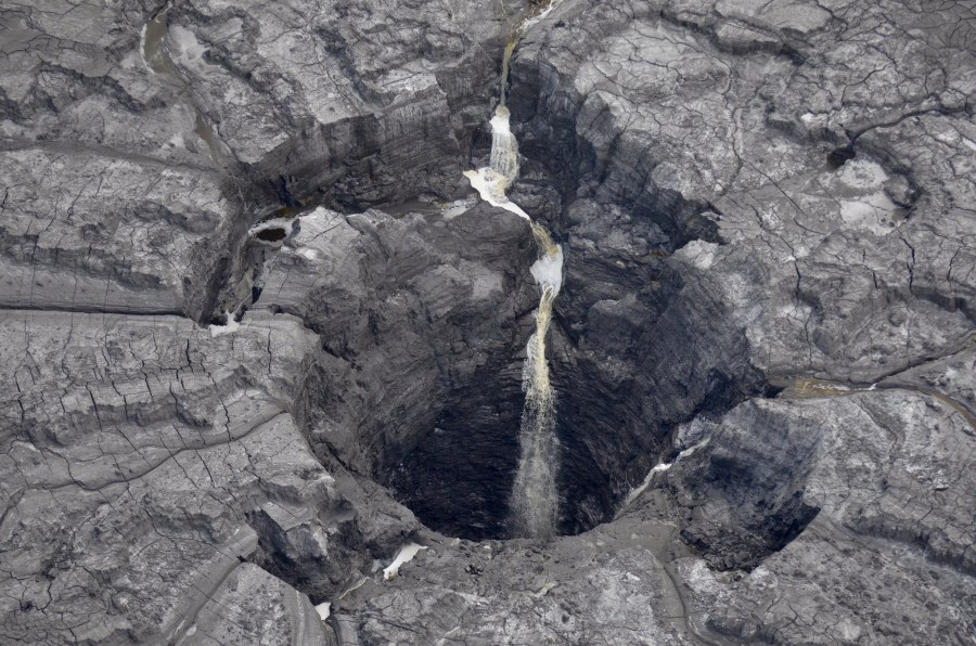 sinkhole_218318