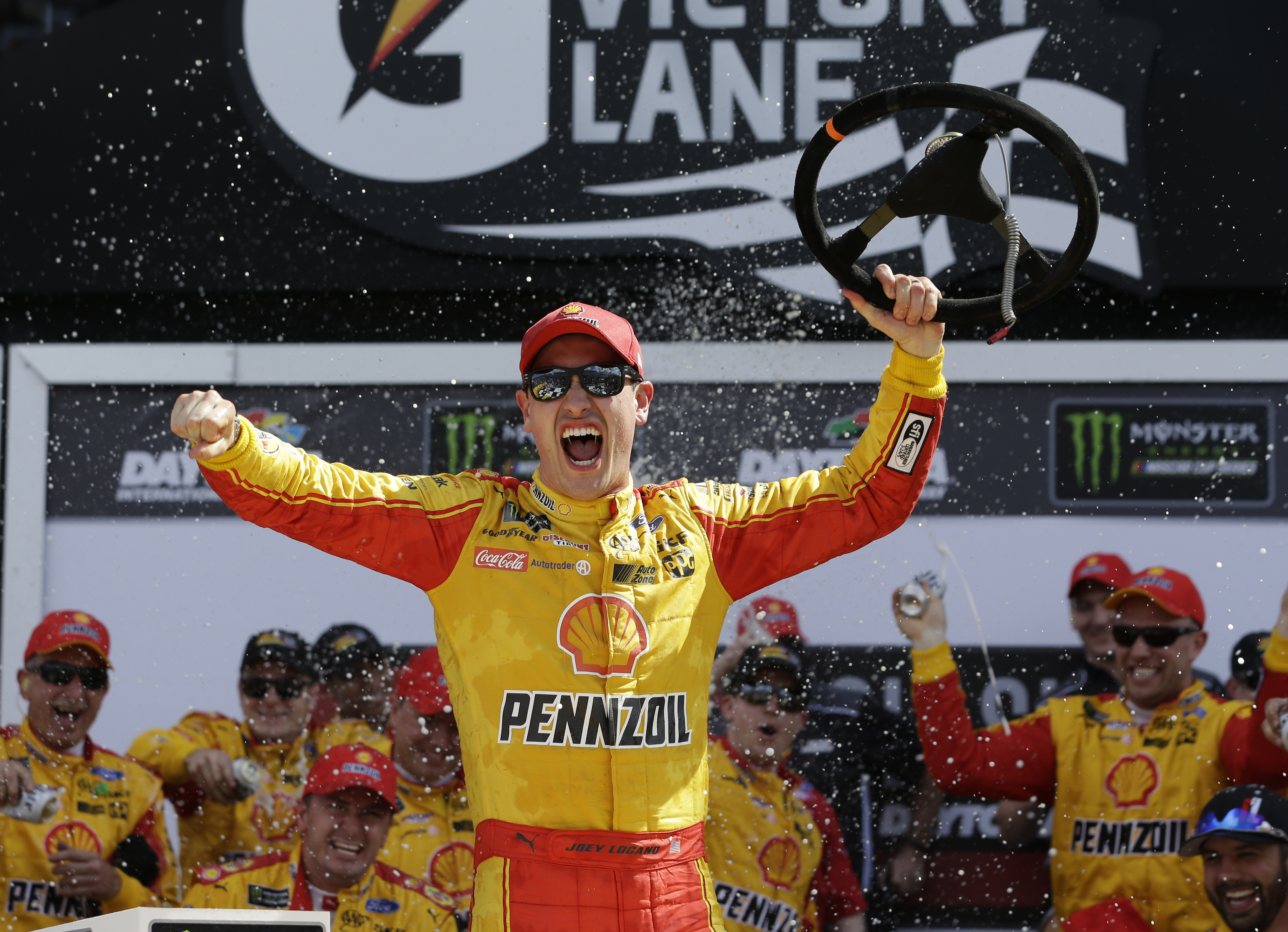 Joey Logano_305748