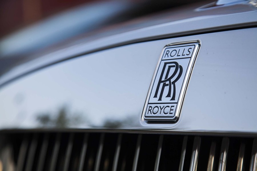 rolls-royce-526056_960_720_378667