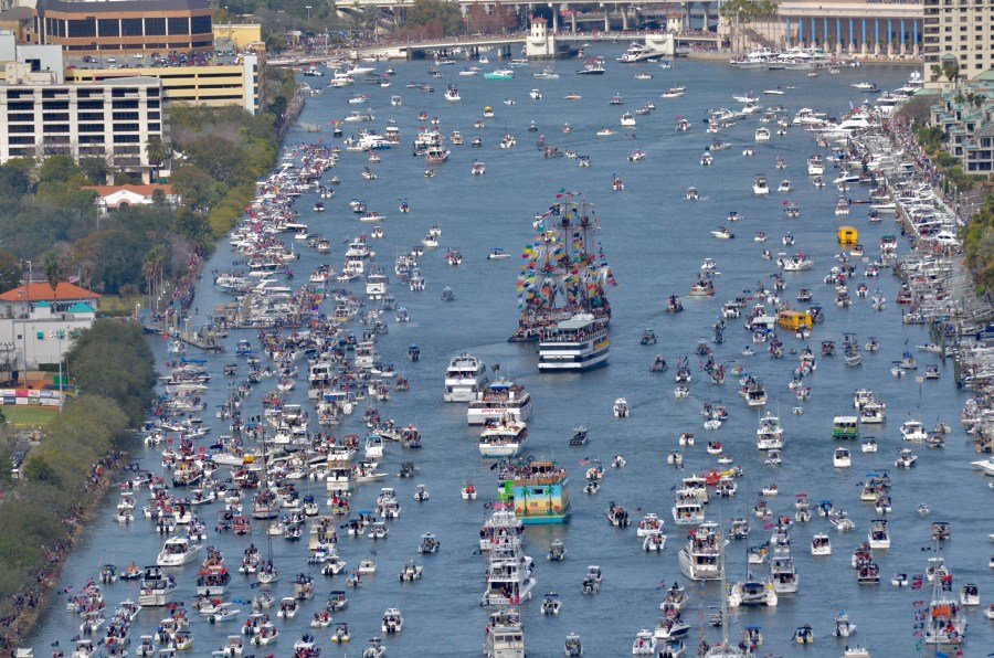 gasparilla invasion in channel_548795