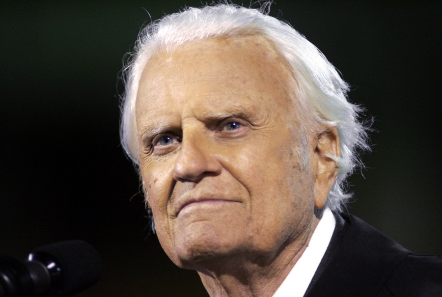 Billy Graham Speaks In Kansas City_570634