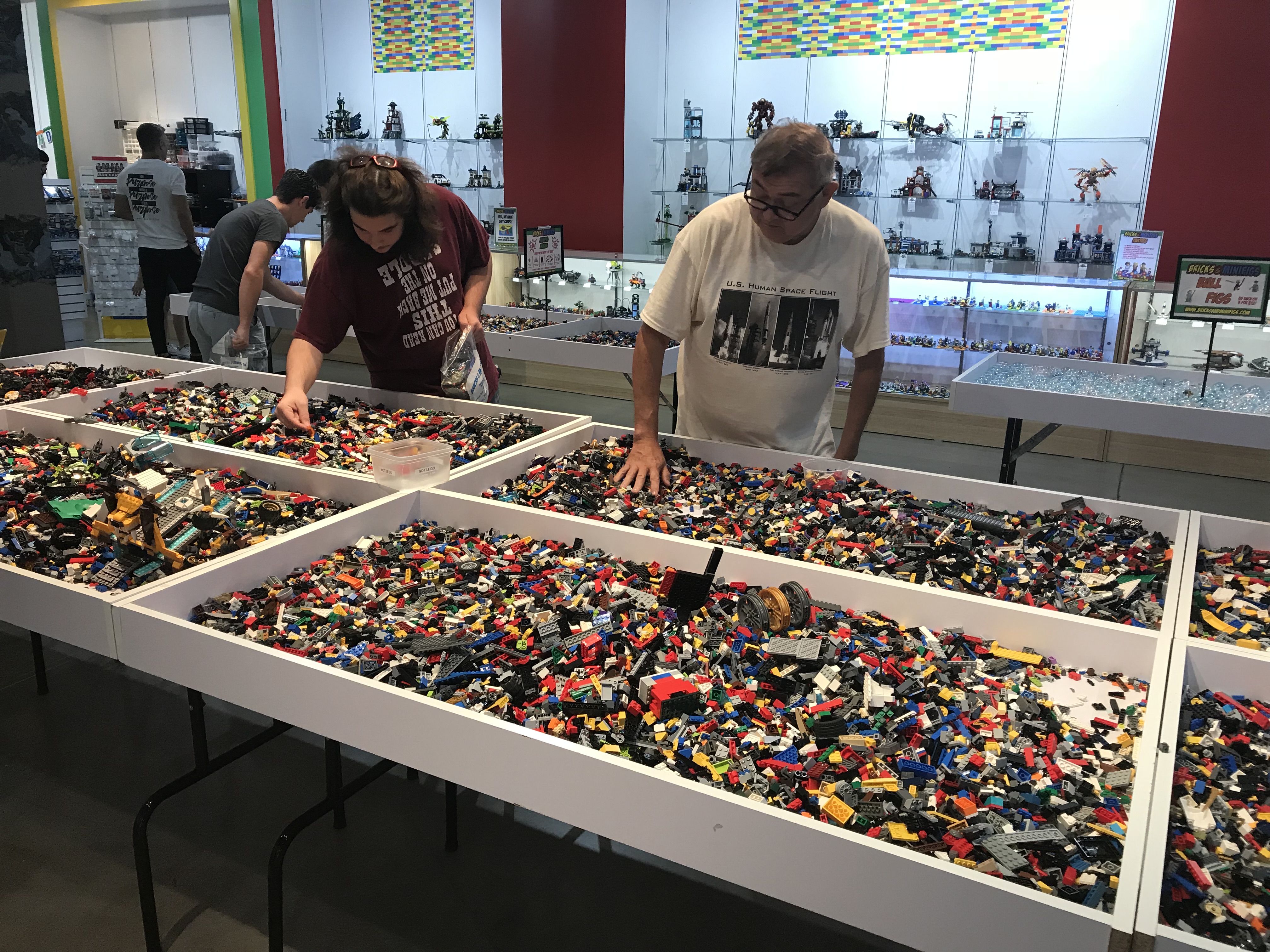 lego fans_1536005921076.jpg.jpg